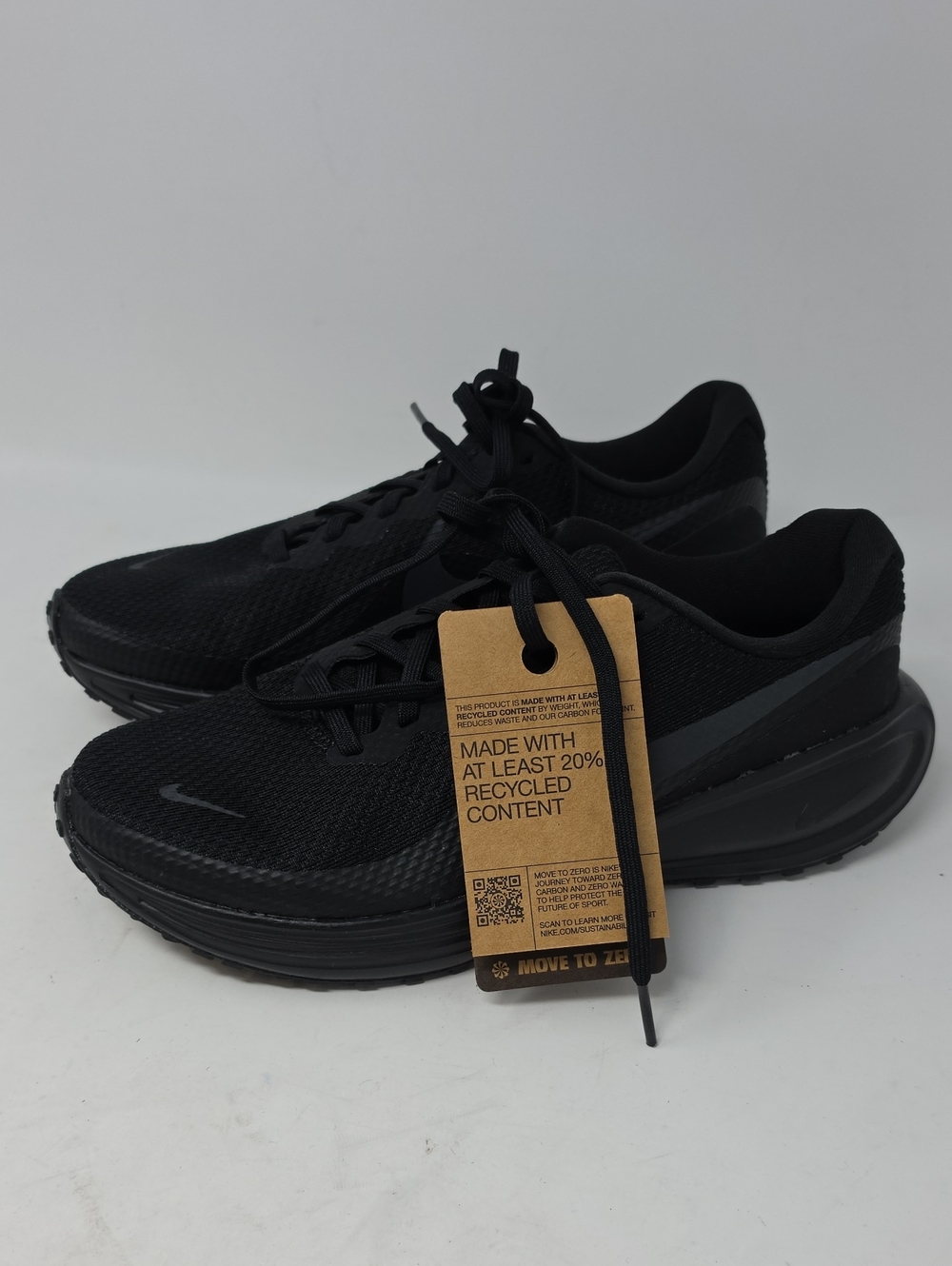 Nike Run Defy Sneakers Black White HM9593 002 Women's Size 8
